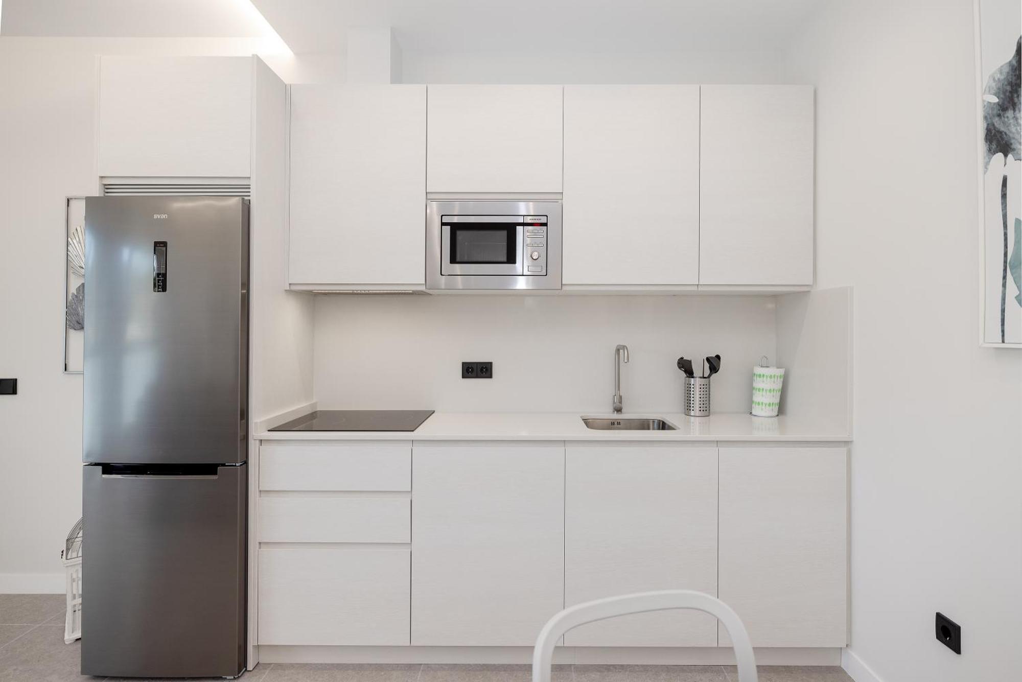 Apartamentos Turisticos Playa Marinsa Torre Del Mar Bagian luar foto